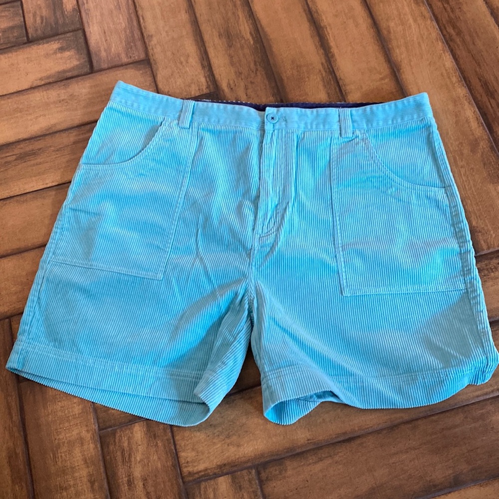 Vineyard Vines mens 7” yellow shorts size 40